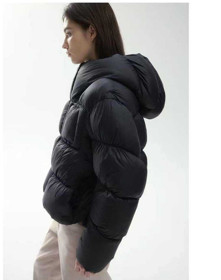 Hooded bud hat short thick down coat