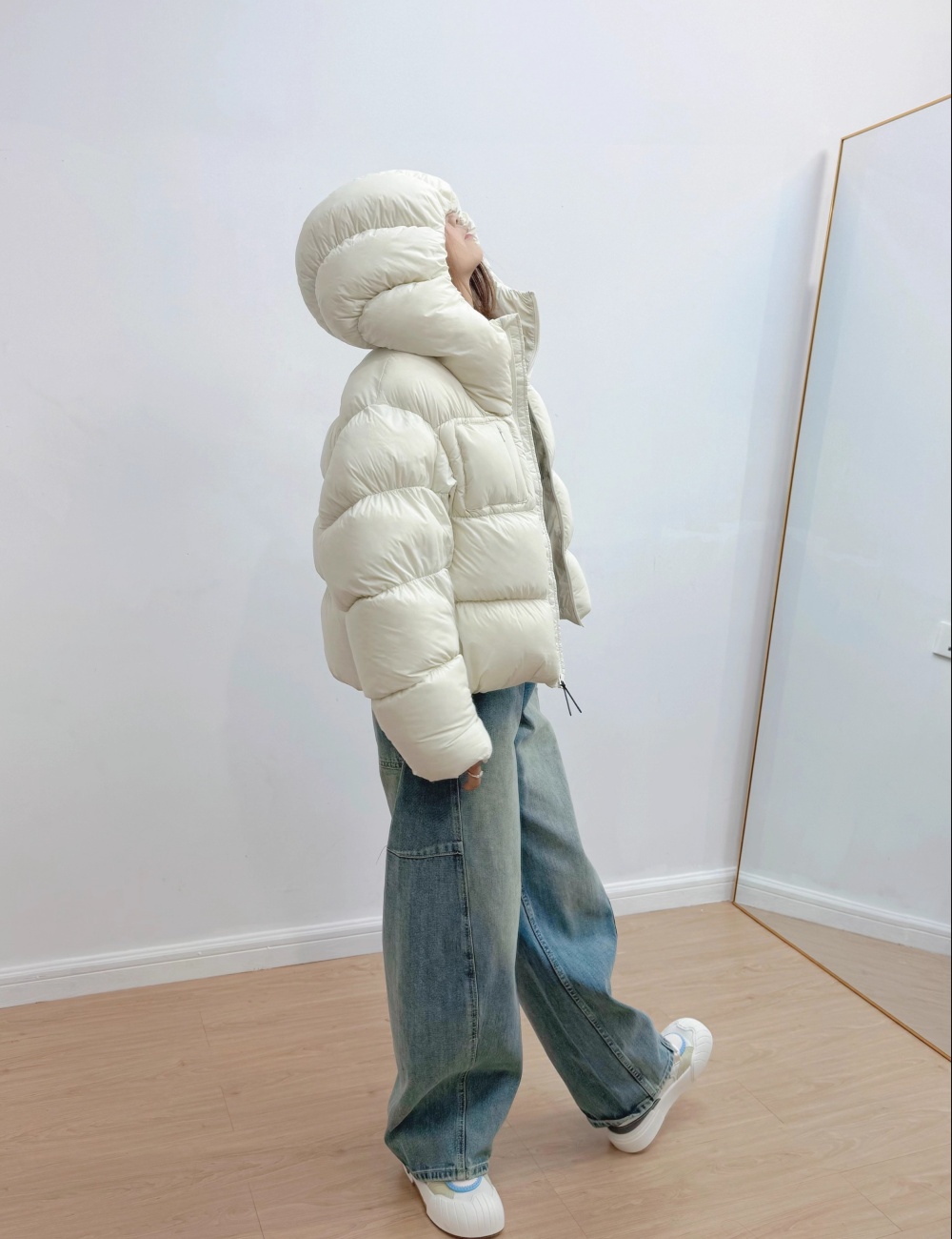 Hooded bud hat short thick down coat