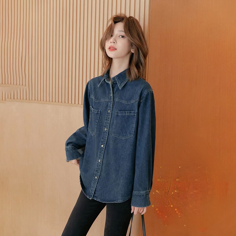 Denim retro shirt wears outside tops for women
