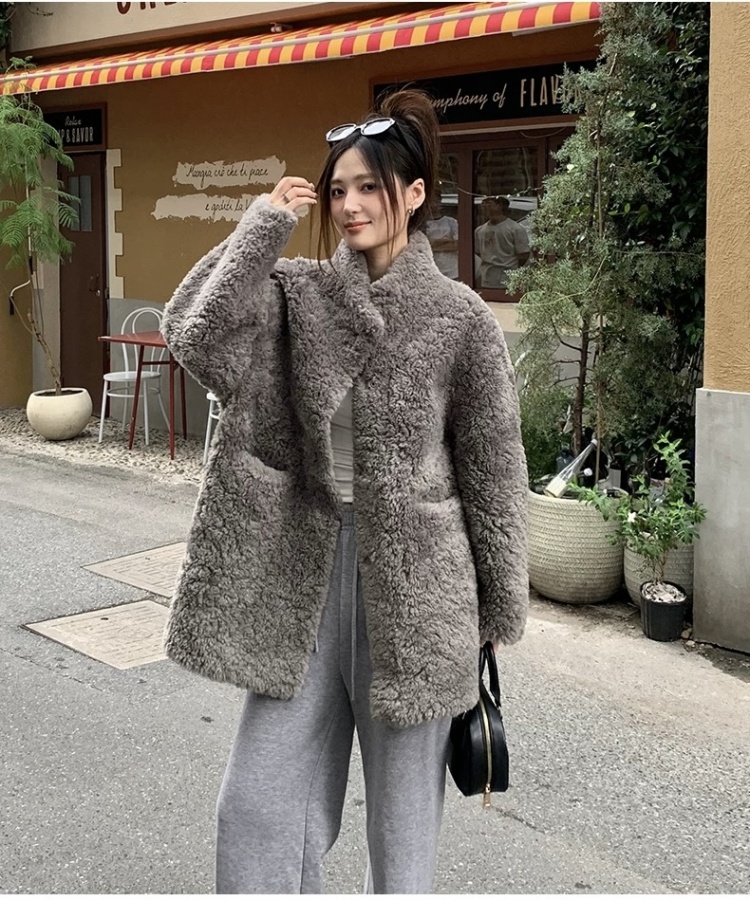 Thick cstand collar coat plus cotton lambs wool fur coat
