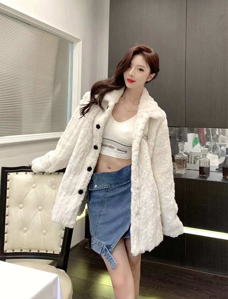 Autumn and winter white fur coat tender fluffy coat