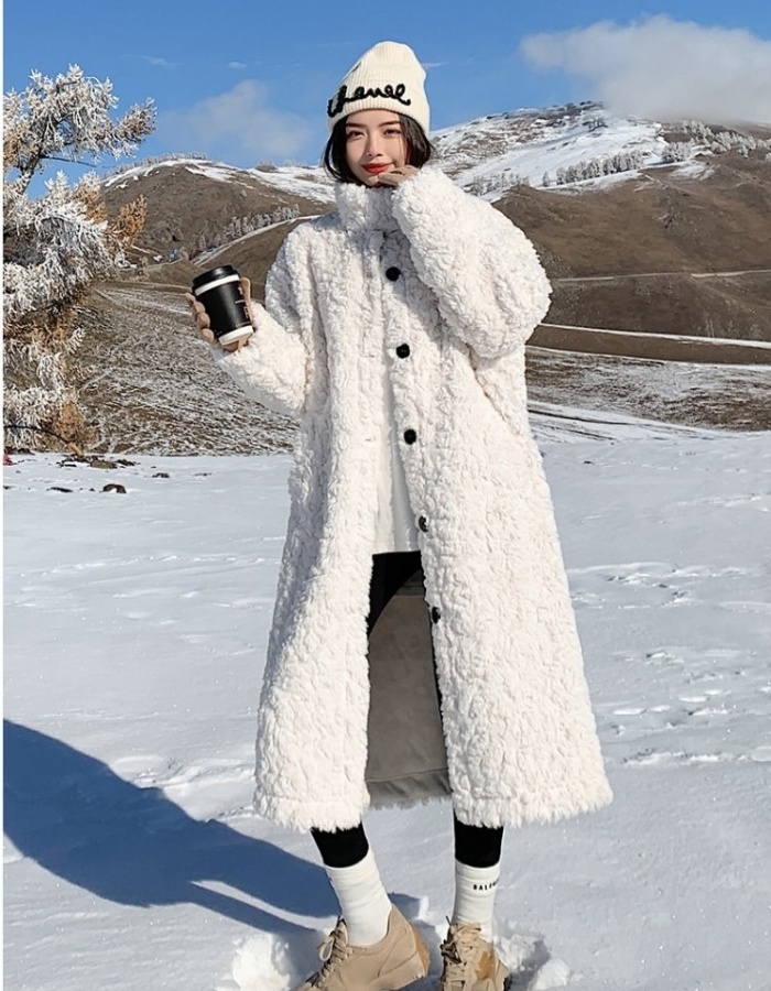Lambs wool coat imitation of rabbit hair fur coat for women