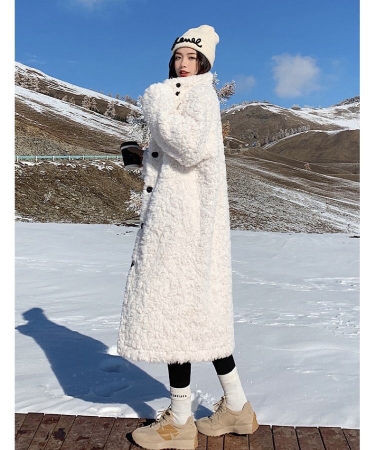 Lambs wool coat imitation of rabbit hair fur coat for women