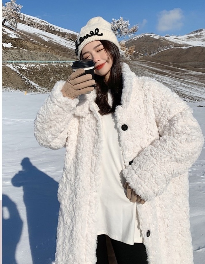 Lambs wool coat imitation of rabbit hair fur coat for women
