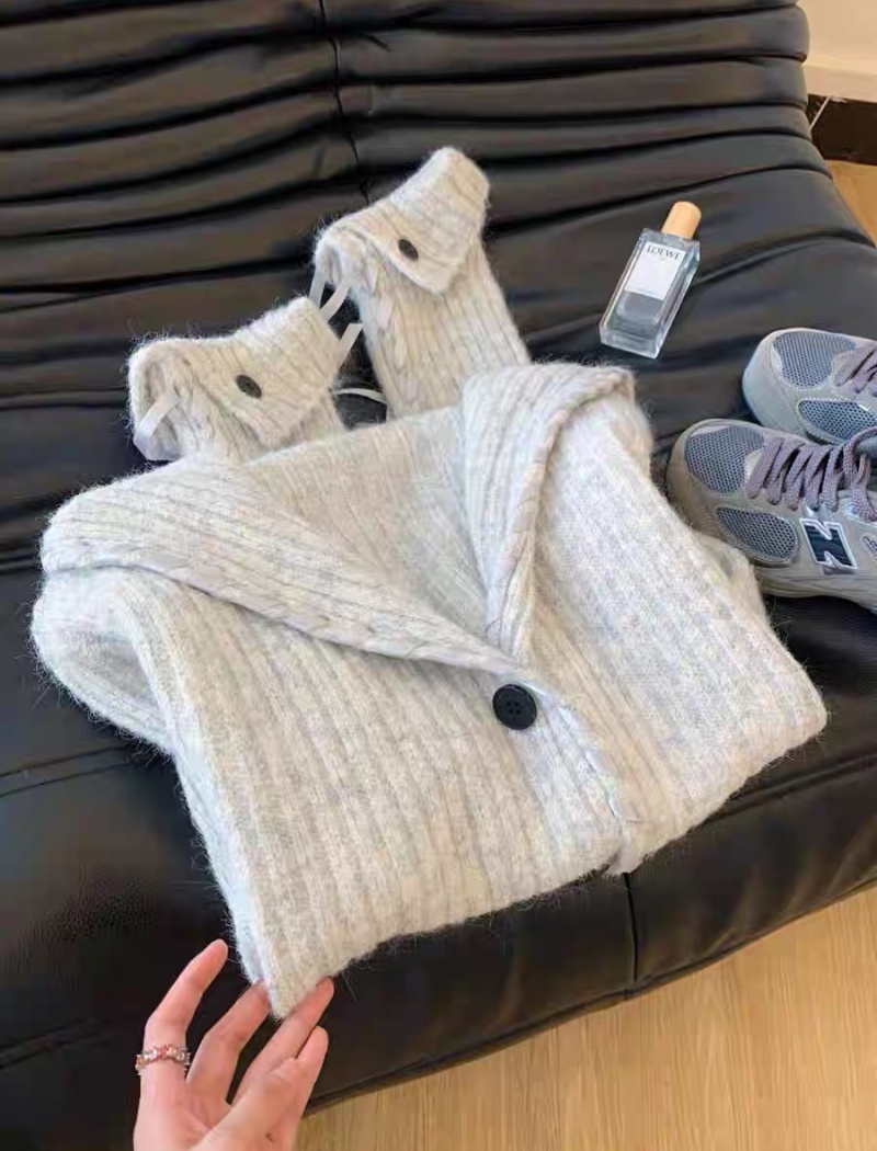 Loose cardigan V-neck coat for women