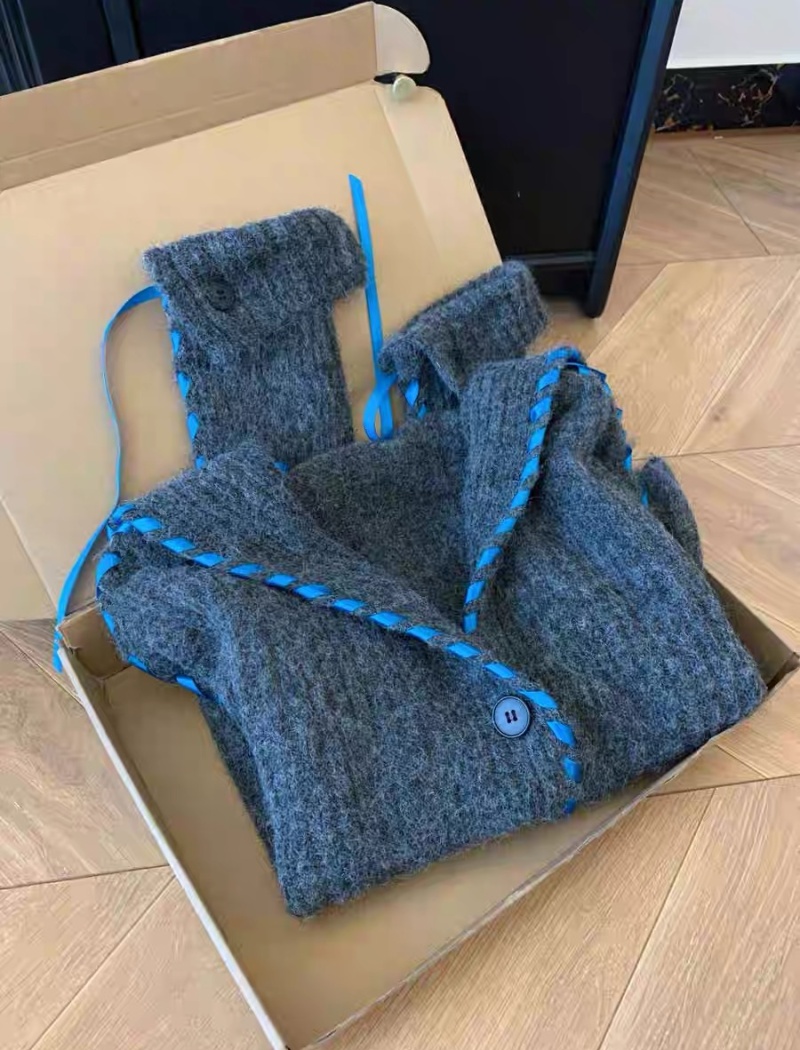 Loose cardigan V-neck coat for women