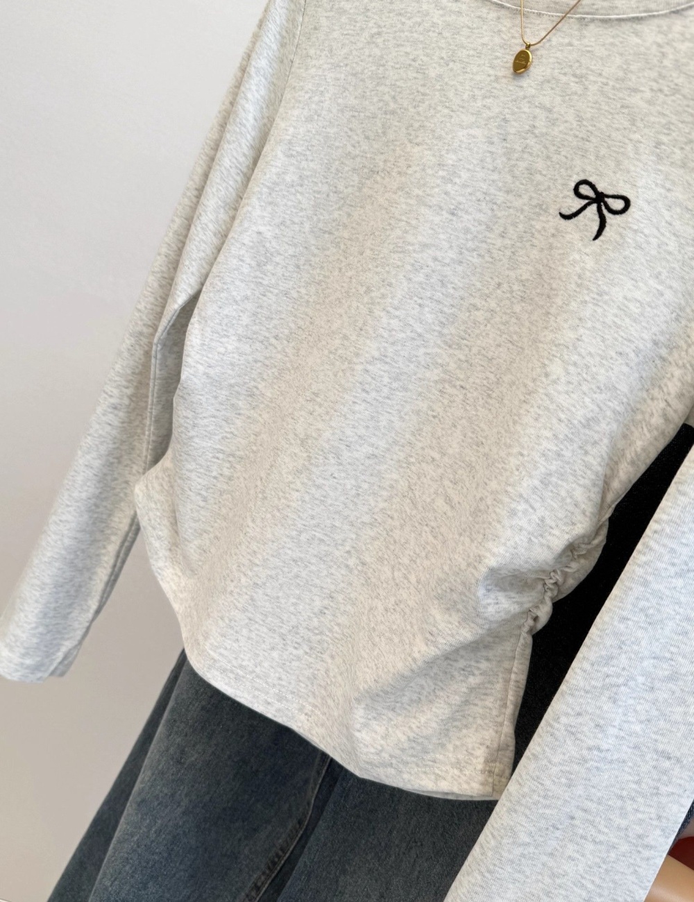 Bow T-shirt bottoming shirt for women