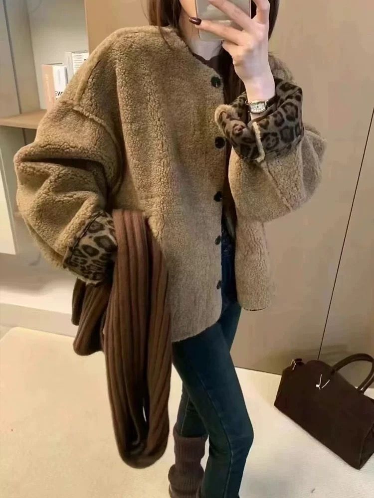 Lambs wool tops thick coat