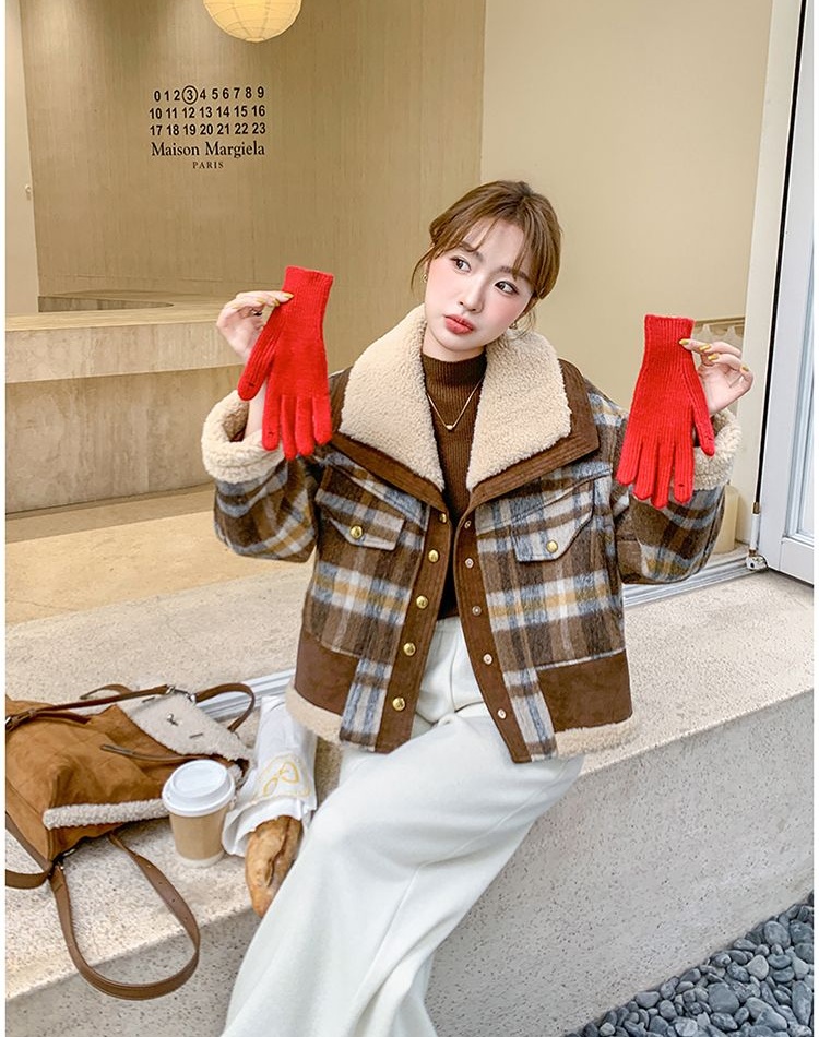 Mixed colors short tops thick thermal coat for women