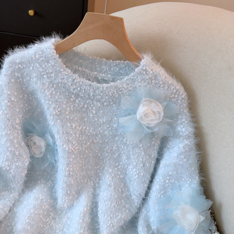 Show young bottoming shirt flowers sweater for women