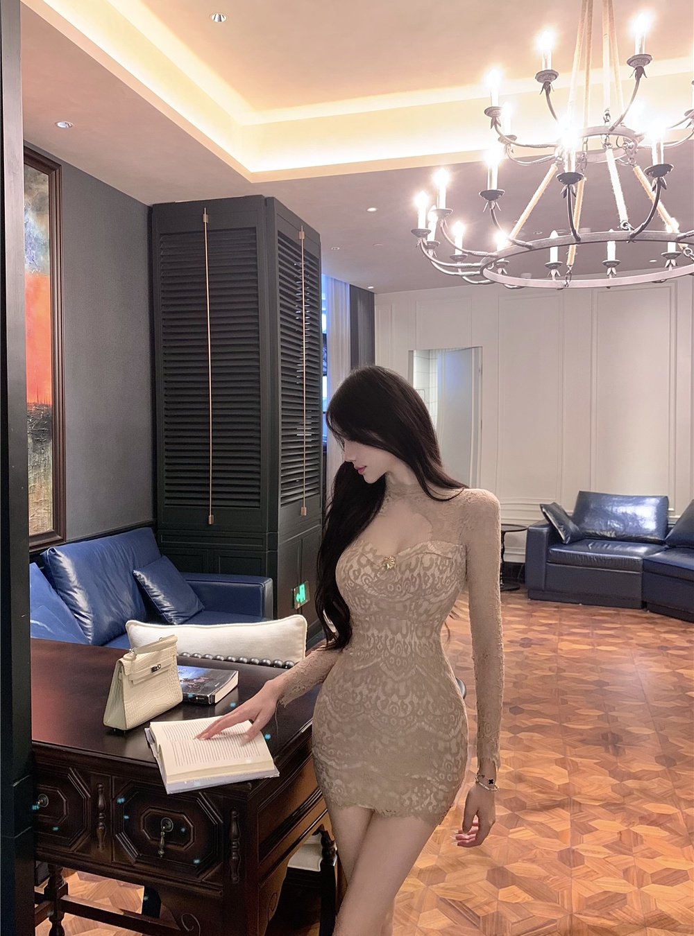 Long sleeve hollow dress enticement T-back for women