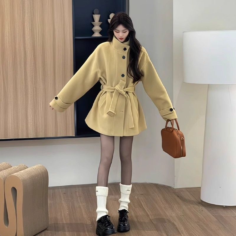Thick winter woolen coat short black overcoat for women