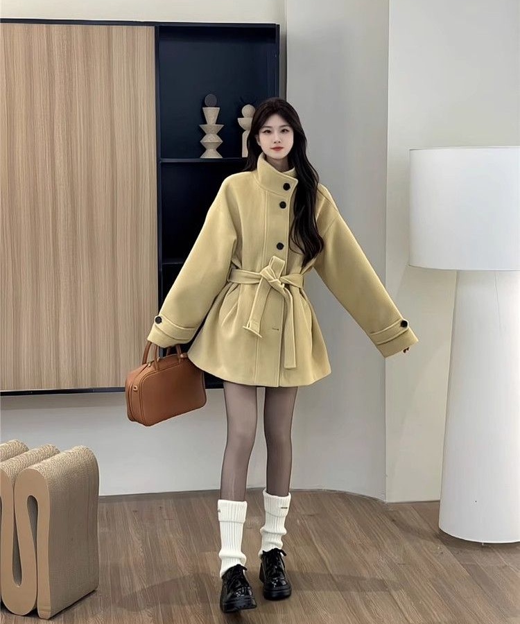 Thick winter woolen coat short black overcoat for women