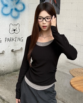 Pinched waist fold T-shirt navy-blue bottoming shirt