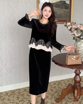 Ladies velvet irregular hem lace autumn and winter dress