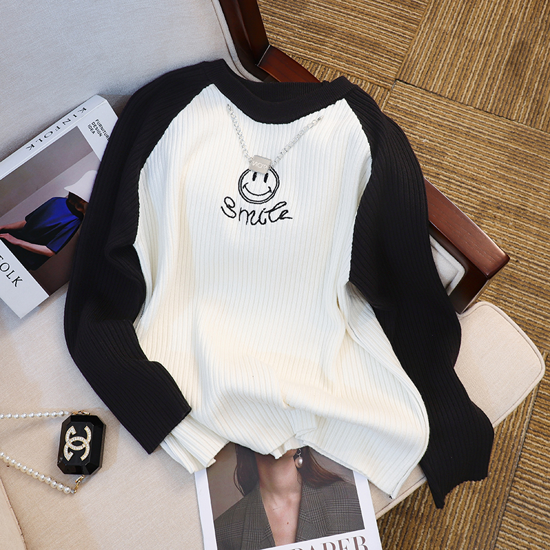 Short thermal tops round neck sweater for women