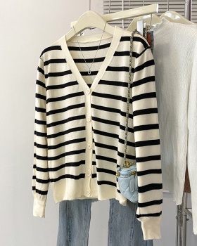 Long sleeve sweater autumn and winter coat for women