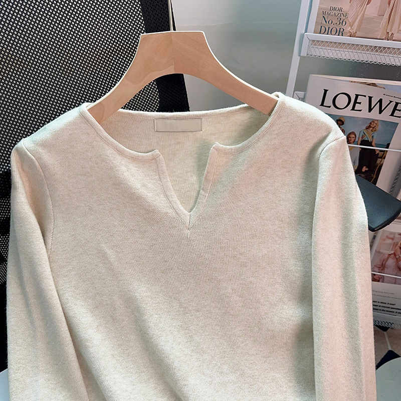 Autumn and winter bottoming shirt tops for women