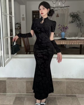 Golden velvet Chinese style cheongsam jacquard dress