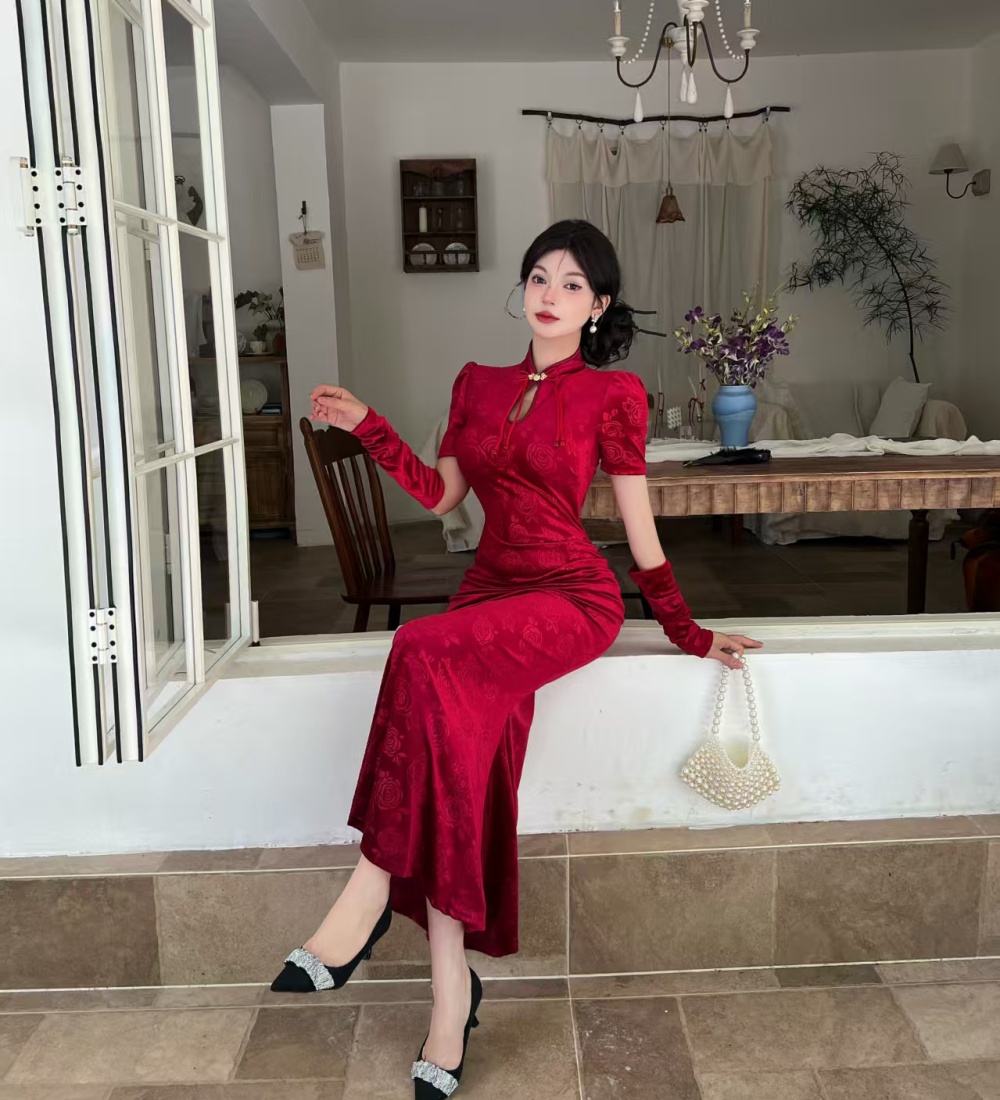 Golden velvet Chinese style cheongsam jacquard dress