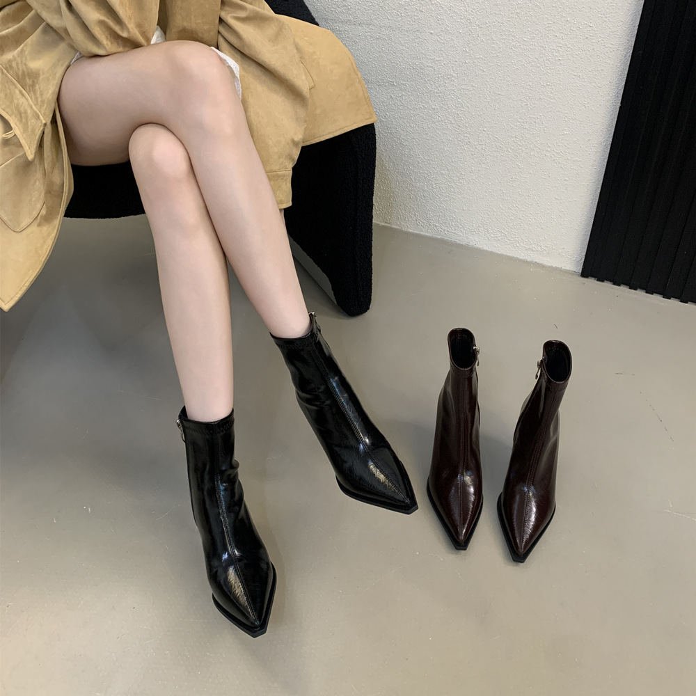 Pointed fine-root boots brown short boots for women