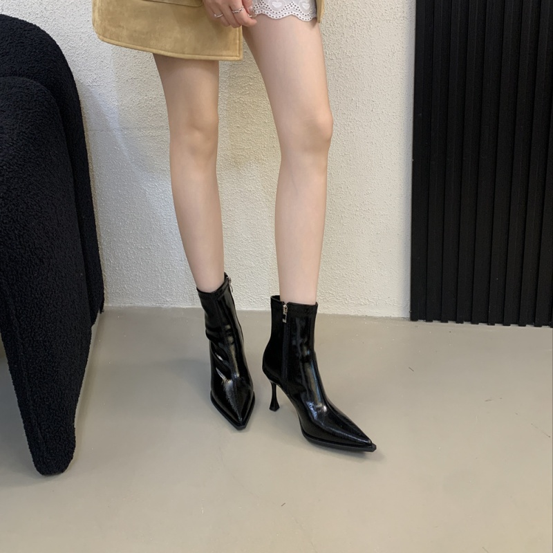 Pointed fine-root boots brown short boots for women