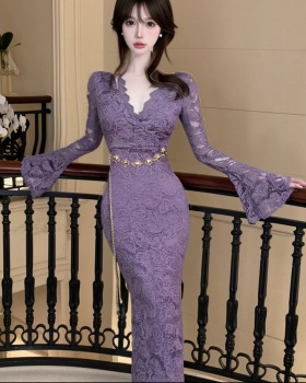 Splice V-neck lace long sleeve enticement dress