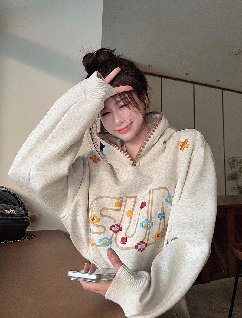 Plus velvet embroidered flowers tops long hoodie for women