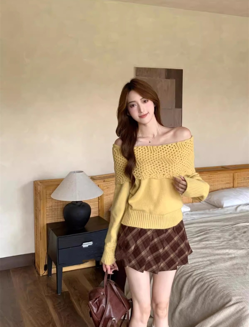 Flat shoulder strapless sweater lazy tops for women