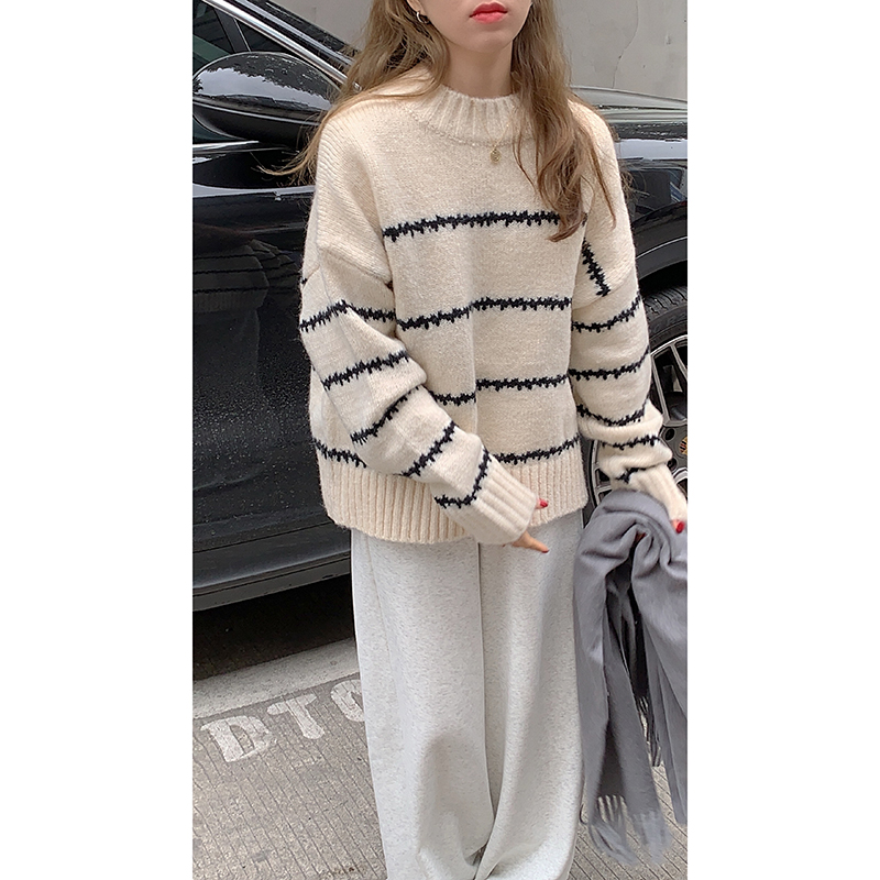 Autumn and winter retro stripe sweater for women