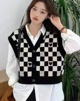 Outside the ride knitted sweater short autumn vest