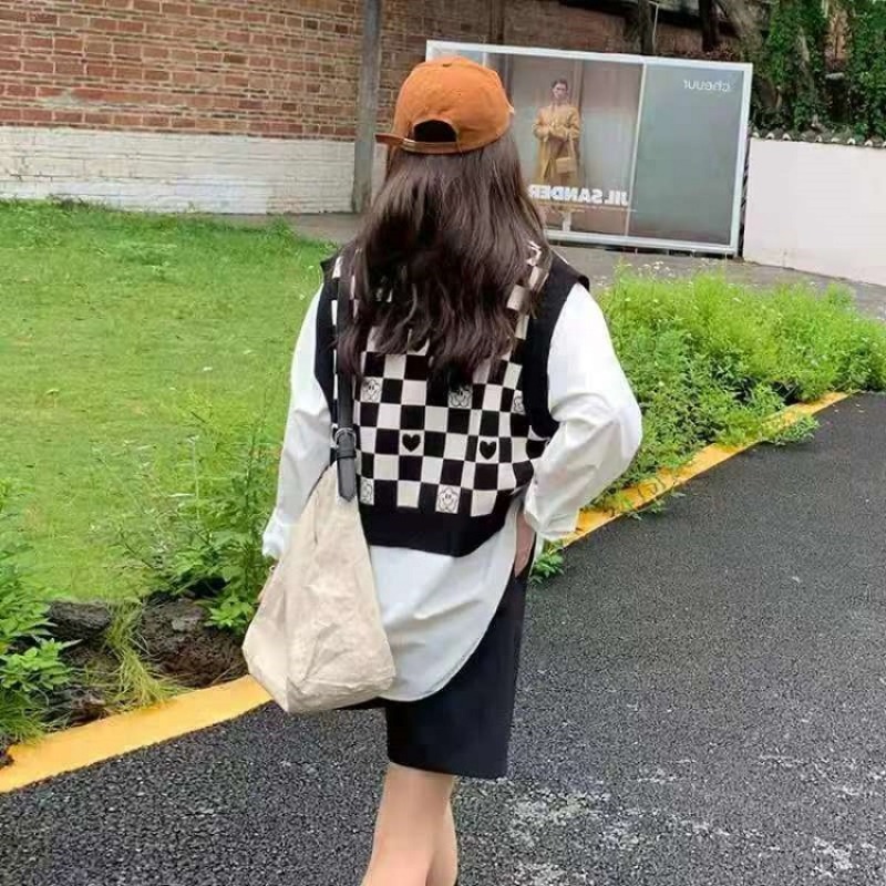 Outside the ride knitted sweater short autumn vest