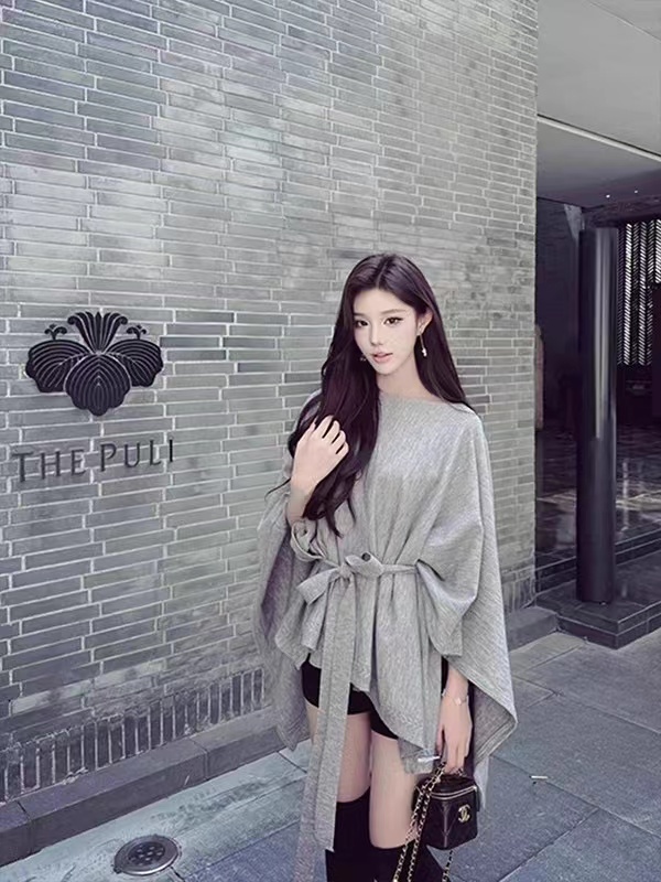 Flat shoulder bottoming shirt autumn and winter tops for women