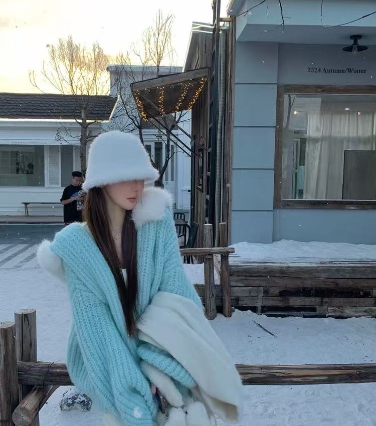 Autumn and winter sweater coat for women