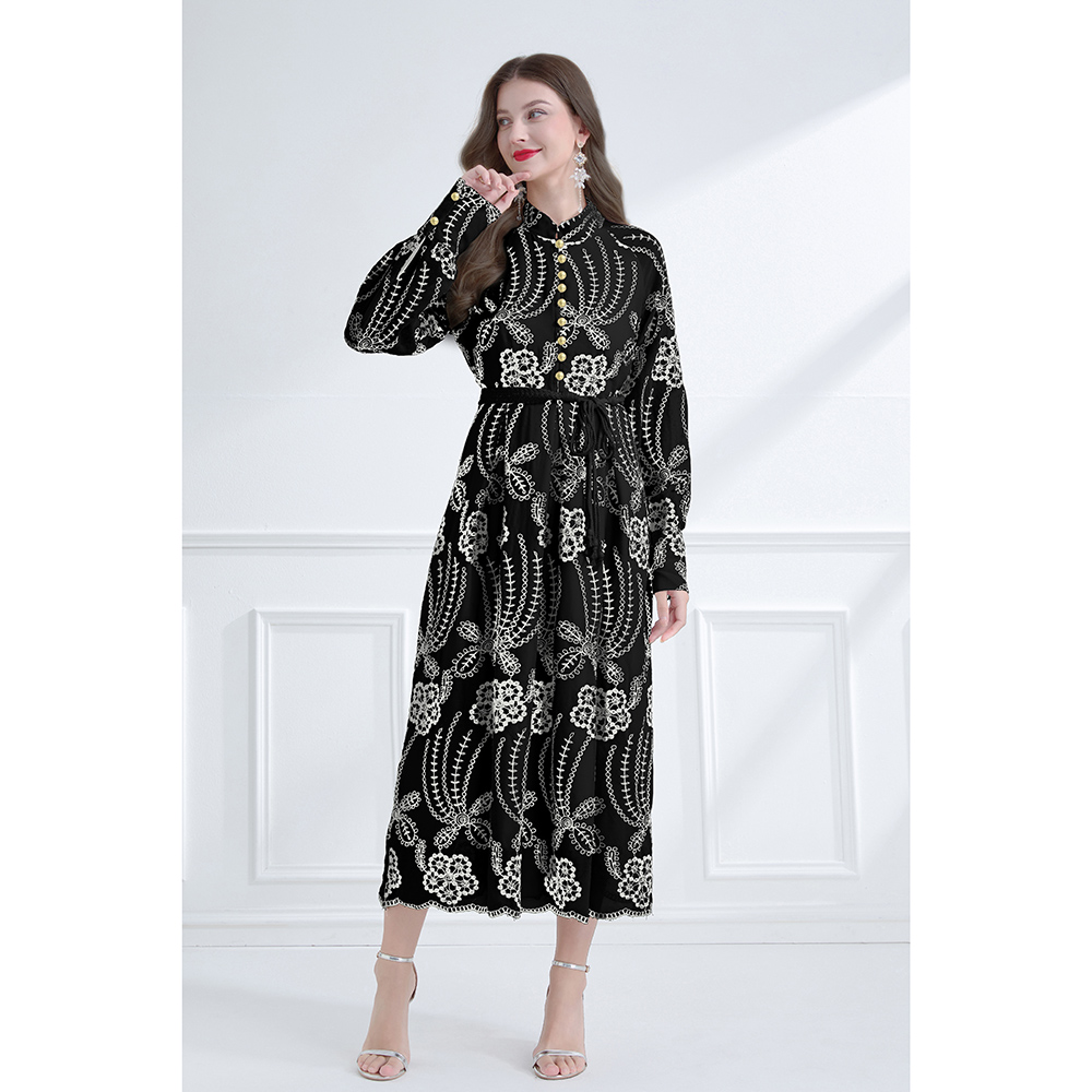 Embroidered lace pinched waist single-breasted dress