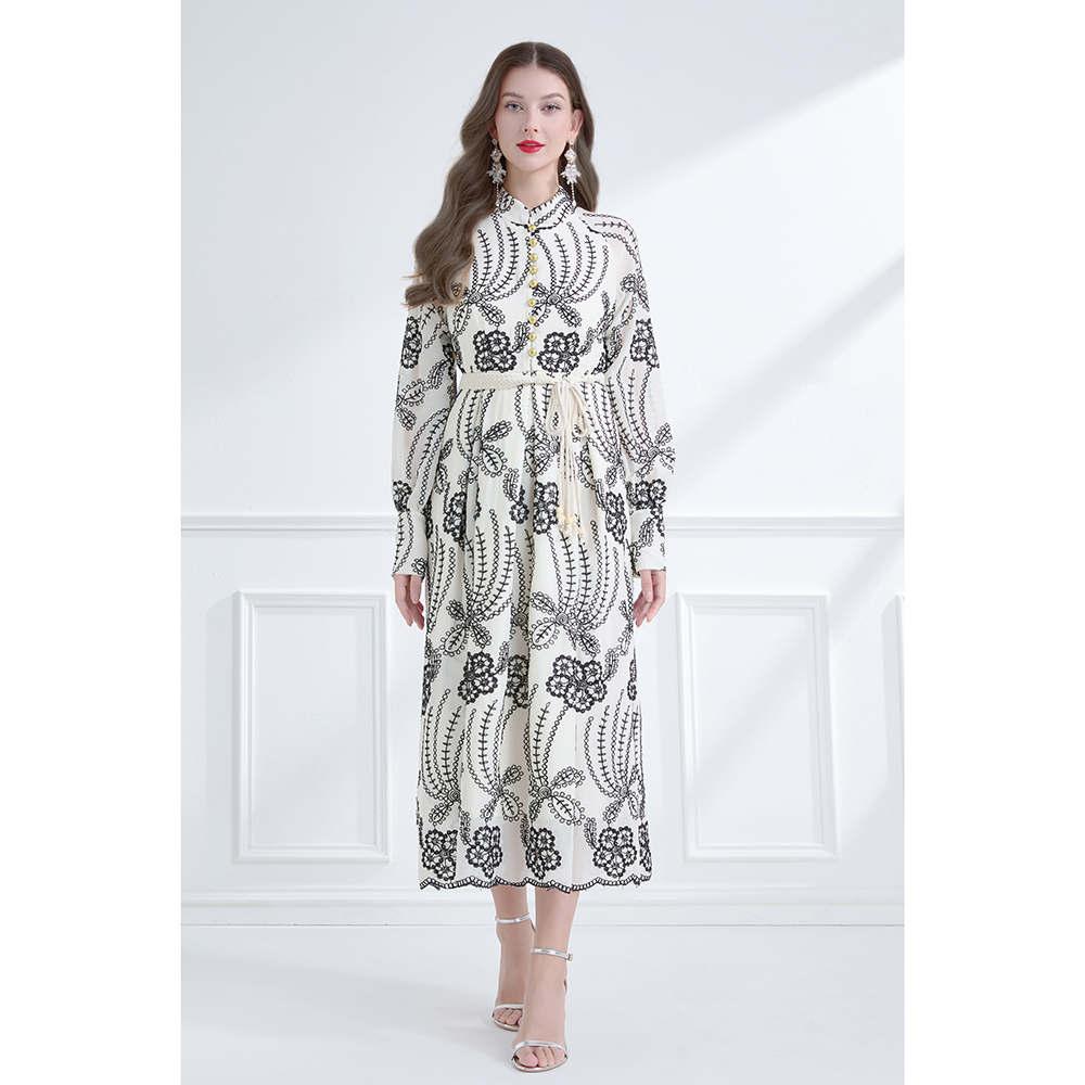 Cstand collar autumn lantern sleeve embroidered dress