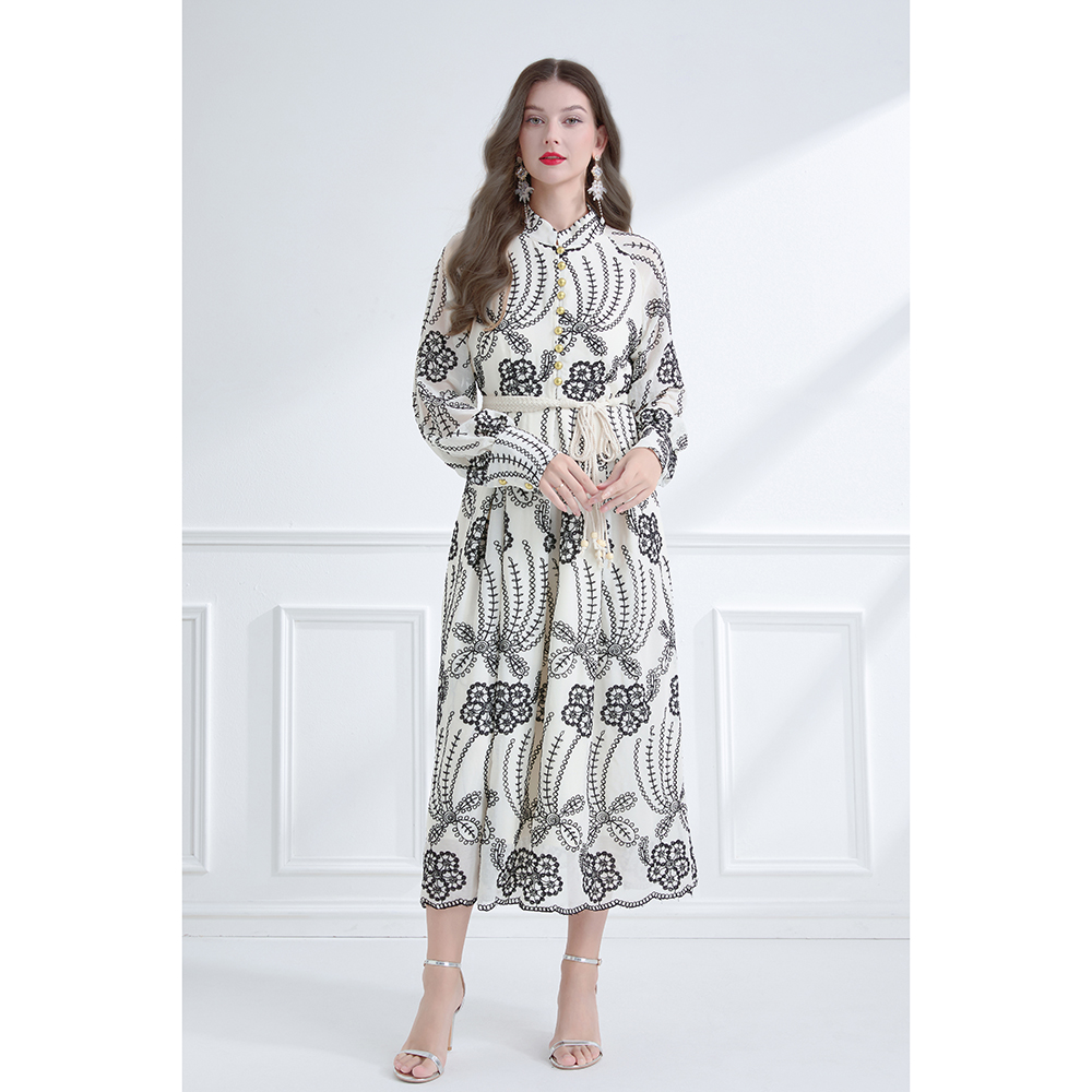 Cstand collar autumn lantern sleeve embroidered dress