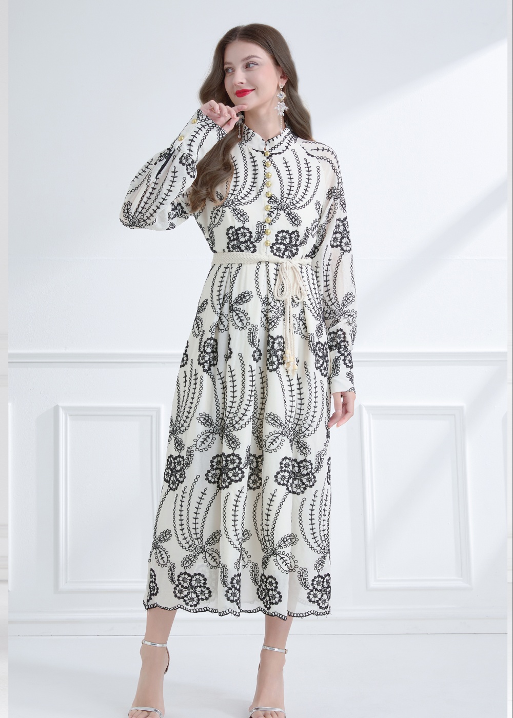 Cstand collar autumn lantern sleeve embroidered dress