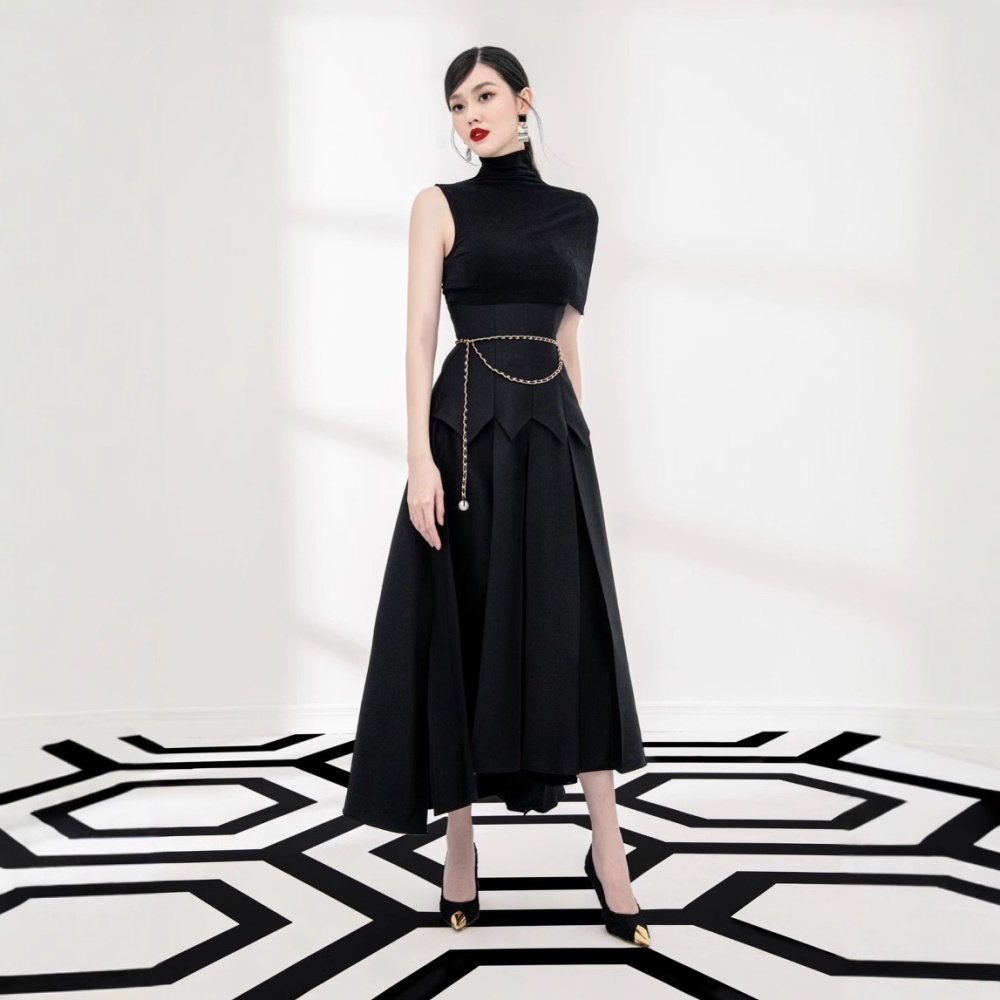 Spring and summer knitted dress Pseudo-two long dress