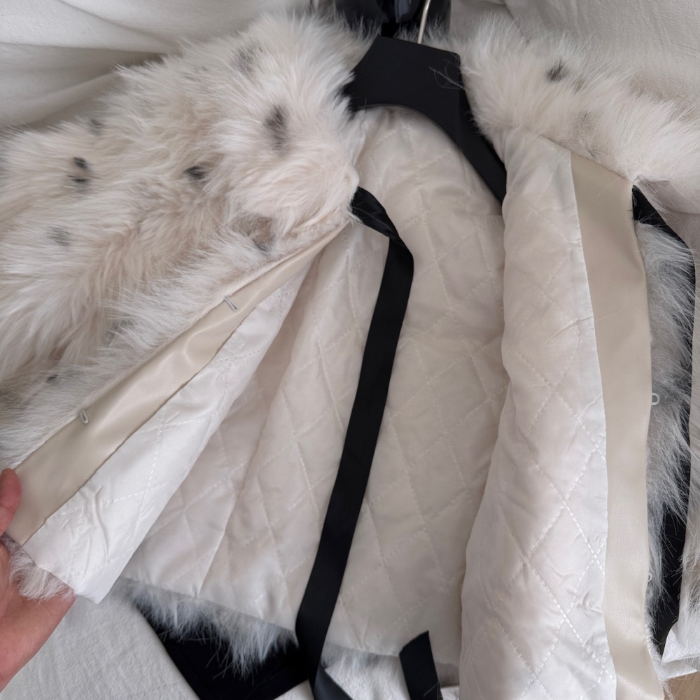 Winter niche coat unique bow cloak for women