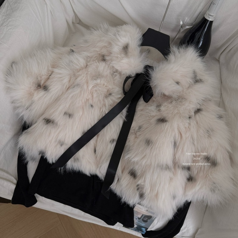 Winter niche coat unique bow cloak for women