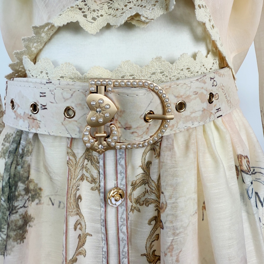 Stitching short tops printing long skirt a set