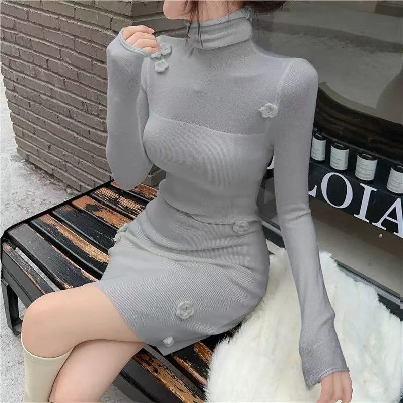 Knitted high collar slim inside the ride dress