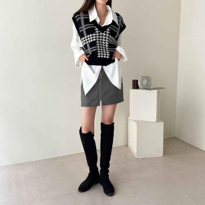 Autumn sleeveless slim vest maiden Korean style tops for women