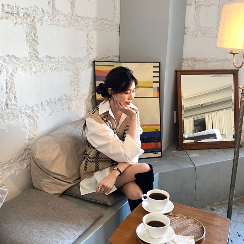 Autumn sleeveless slim vest maiden Korean style tops for women