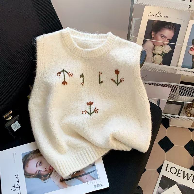 Knitted embroidered vest Korean style sweater for women