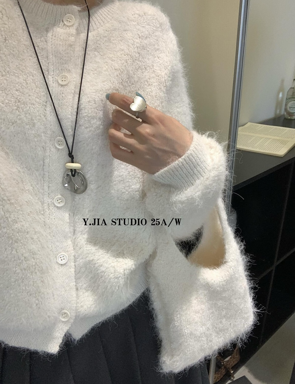 Retro knitted cardigan show young sweater for women