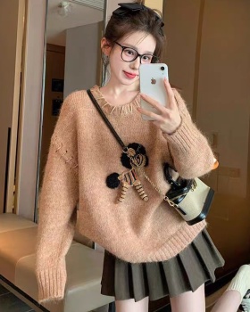 Lazy round neck inside the ride sweater for women