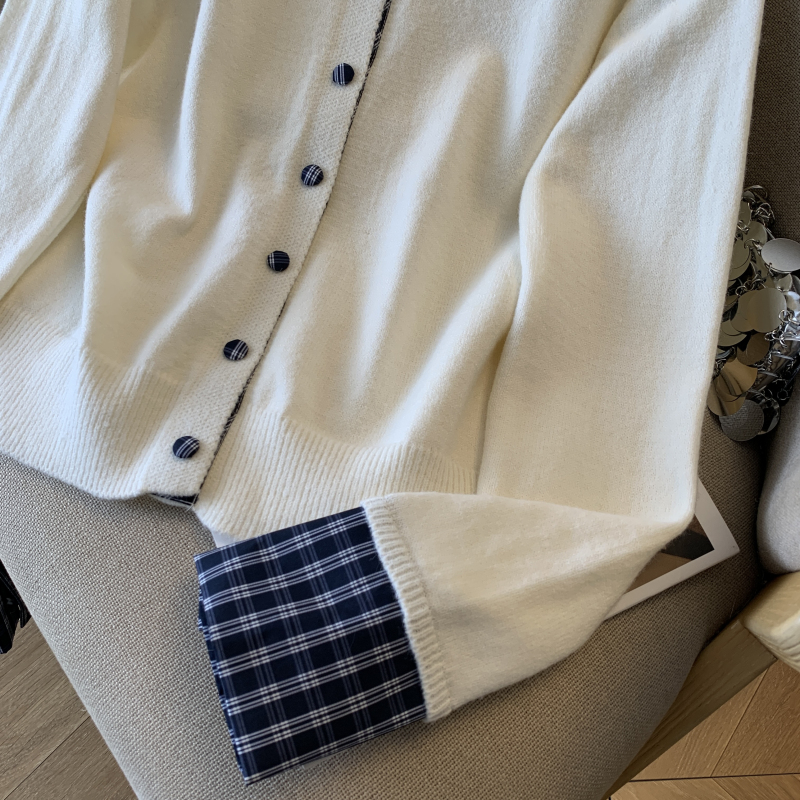 Autumn and winter knitted coat plaid short sweater