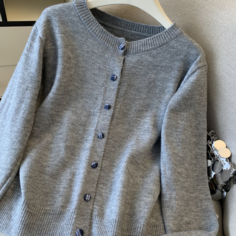 Autumn and winter knitted coat plaid short sweater